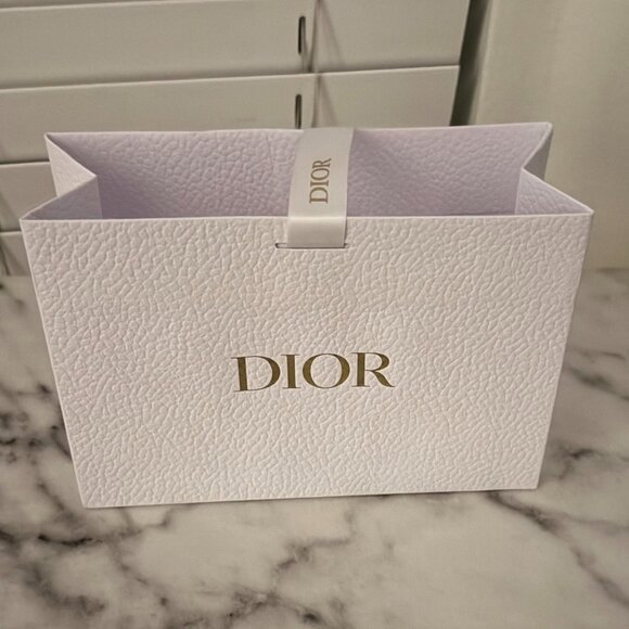 Authentic Dior White Pebbled Paper Gift Bag with Ribbon Handles | Small Size - Picture 2 of 5